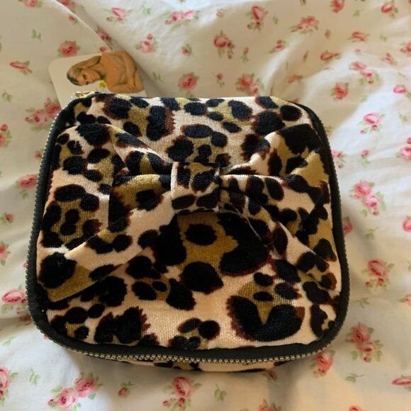 Jessica Simpson Jewelry Organizer - Picture 4 of 4